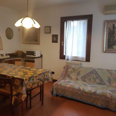Casa Vianello Apartment Mestre Bagian luar foto